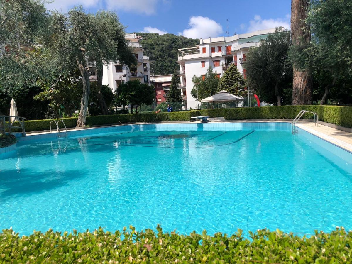 Casa Mami - Luxury Apartment And Pool - Сорренто Екстер'єр фото