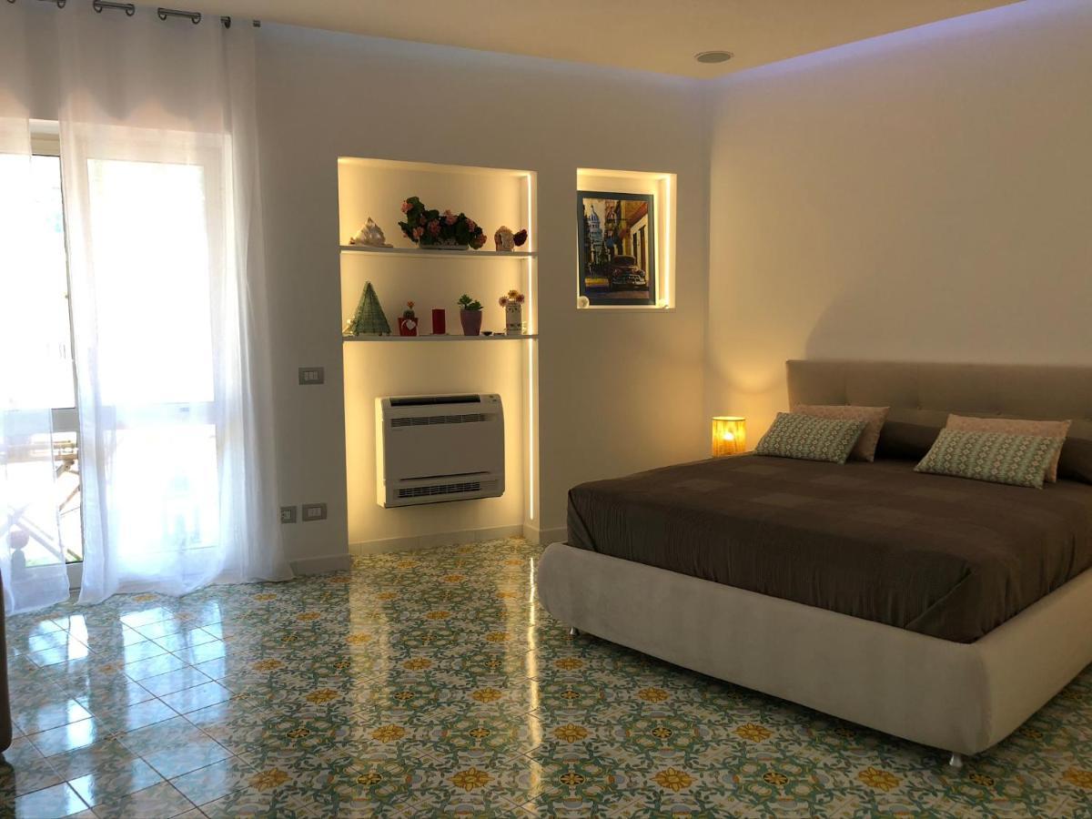 Casa Mami - Luxury Apartment And Pool - Сорренто Екстер'єр фото
